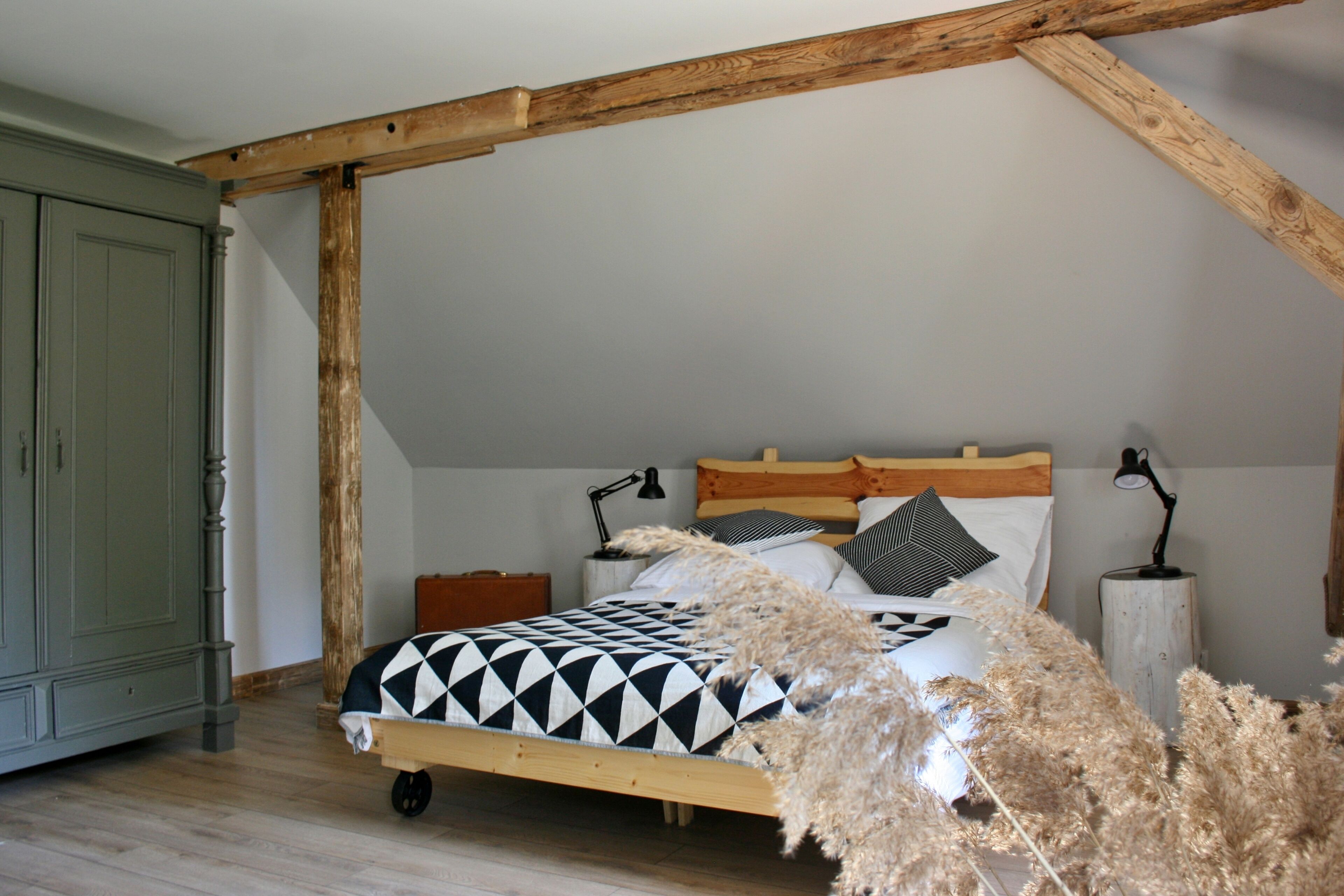Double Room, Courtyard View | Individually decorated, free WiFi, bed sheets