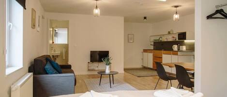 Desk, free WiFi, bed sheets