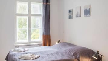 2 bedrooms, desk, free WiFi, bed sheets