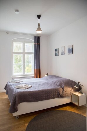 1 chambre, bureau, Wi-Fi gratuit, draps fournis