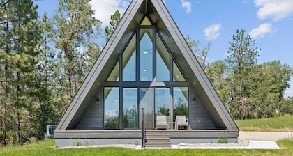 Modern A-frame in the heart of the Bitterroot Valley!