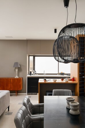Dining room - Vintage 3BR with Balcony by FeelHome (Tel Aviv)