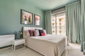 2 bedrooms, iron/ironing board, travel crib, WiFi