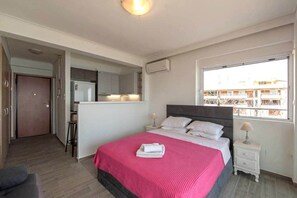 Iron/ironing board, WiFi, bed sheets - Outstanding seaview studio in Athenian Riviera (Paleo Faliro)