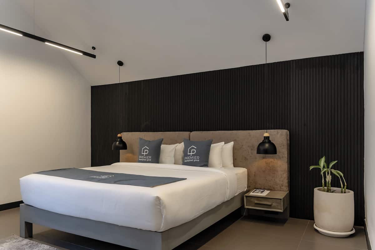 Premium bedding, memory foam beds, in-room safe, desk