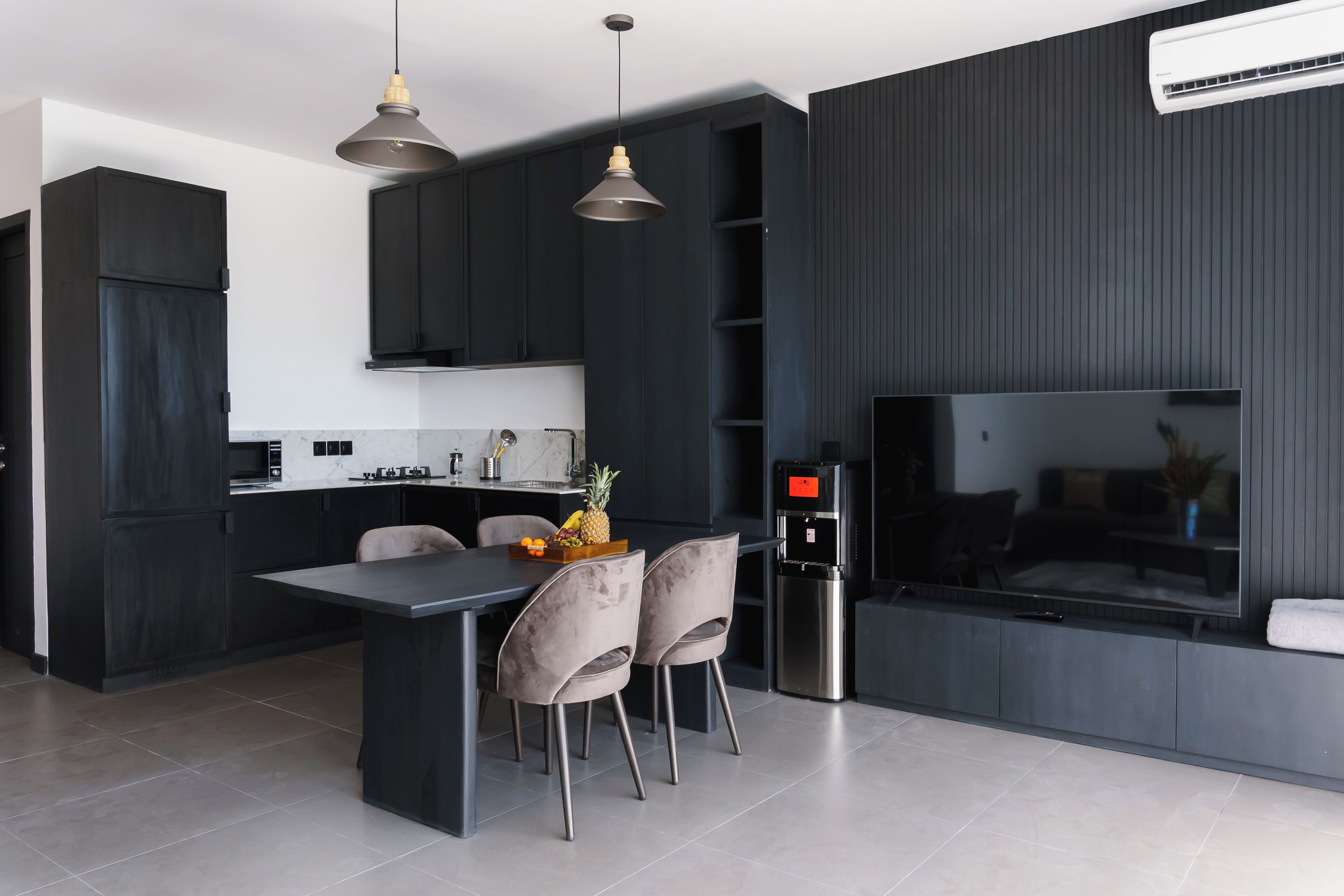 Villa Design, 2 chambres, non-fumeur, vue sur la piscine | Aire de séjour | Téléviseur connecté, Netflix, services de diffusion en continu, bureau