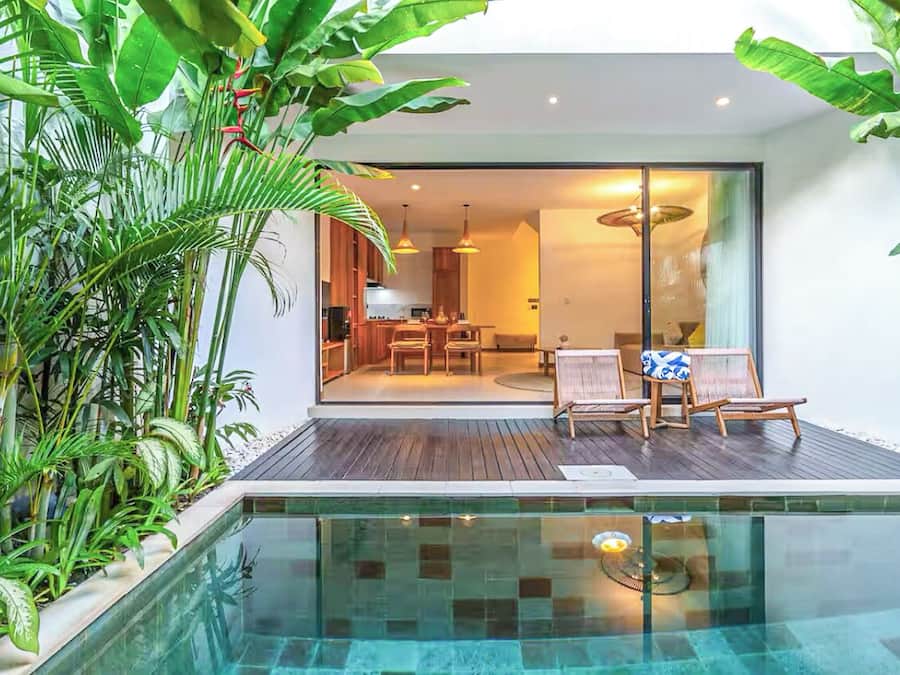 Kolam renang outdoor