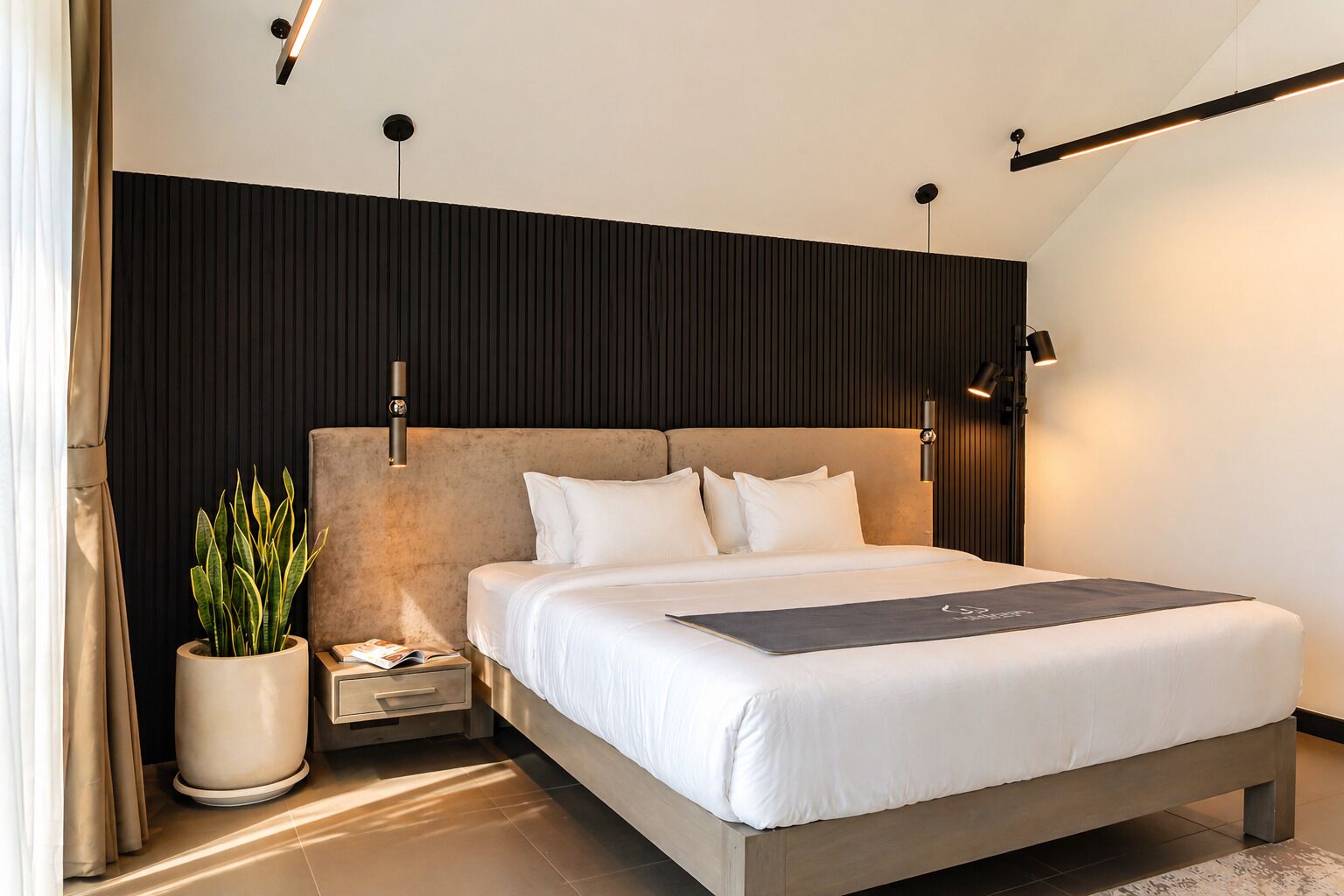 Design Villa, 2 Bedrooms, Non Smoking, Pool View | Premium bedding, memory foam beds, in-room safe, individually decorated