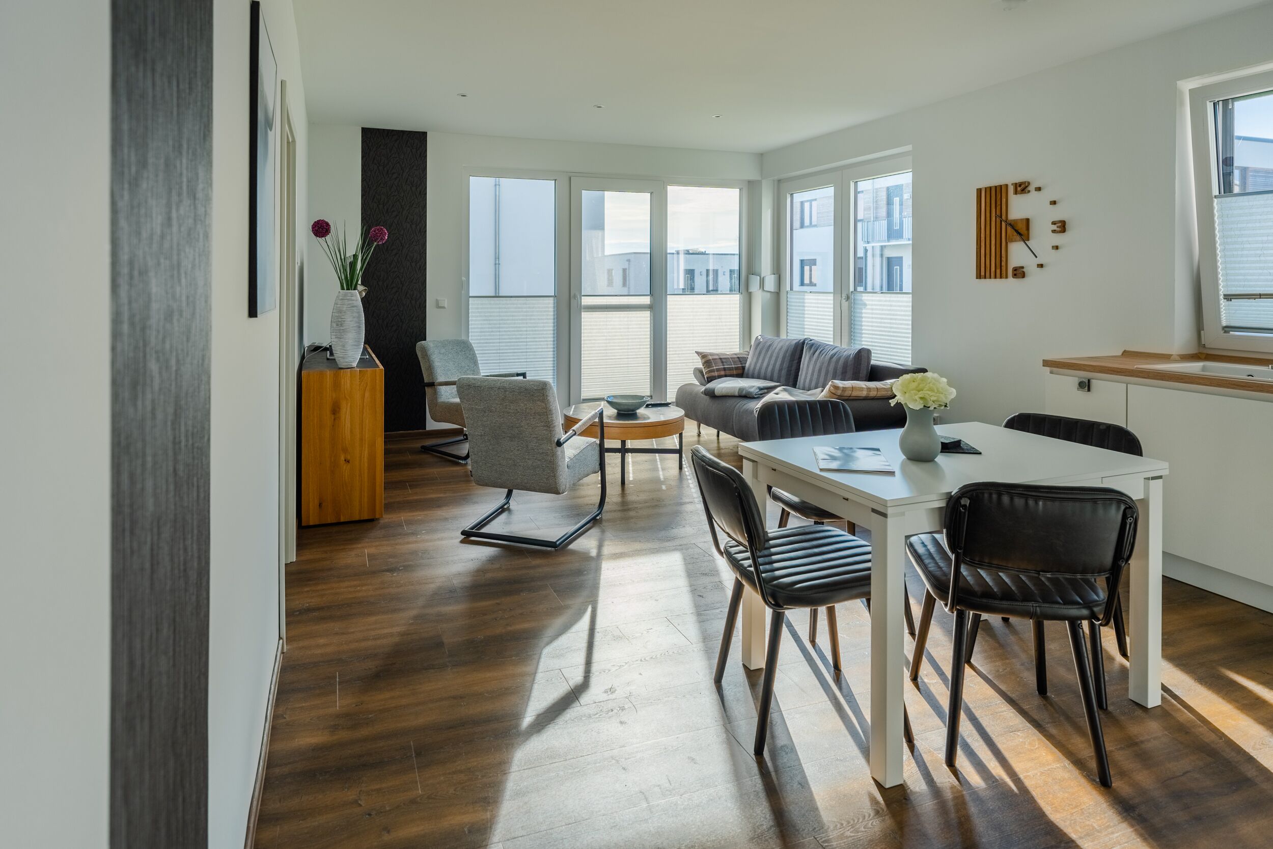 Bright 3-room Apartment, 78 Square Meters, Directly On Lake Schwerin. - Schwerin