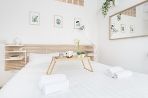 1 chambre, fer et planche à repasser, Wi-Fi, literie fournie