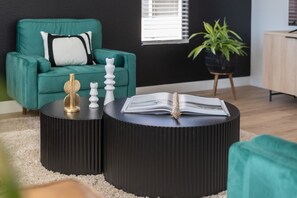 Interior - 4 bedroom home with heated pool and spa (Avondale)