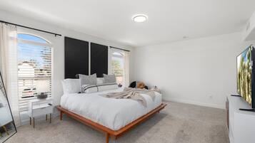 4 bedrooms, iron/ironing board, travel cot, free WiFi