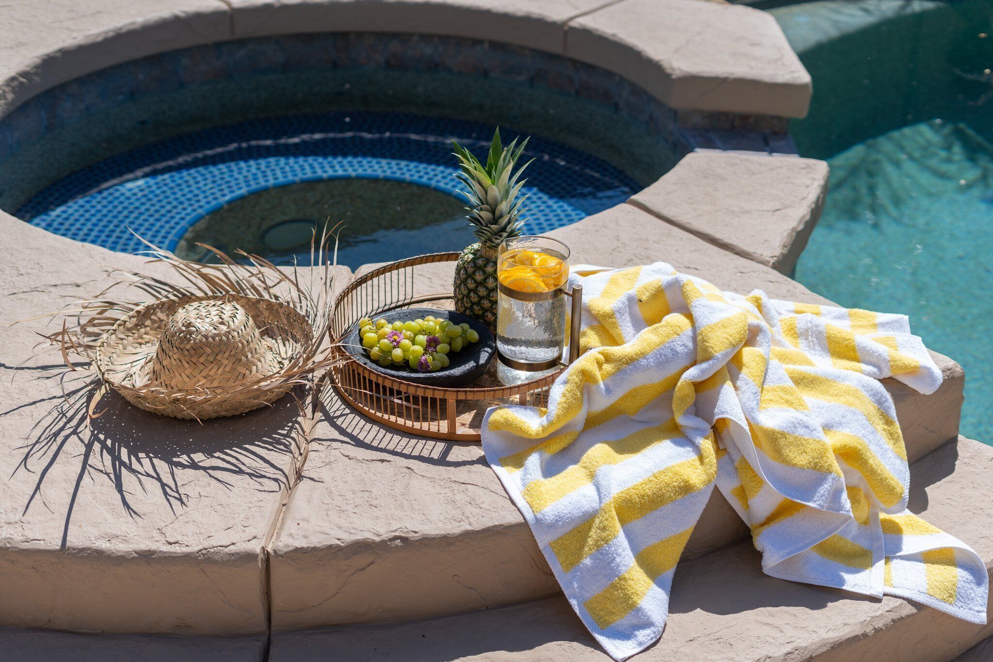 Et oppvarmet basseng