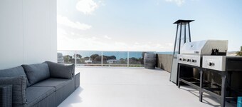 Idyllic Weymouth Retreat with Ocean Views