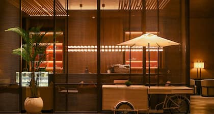 HuaJian Hotel