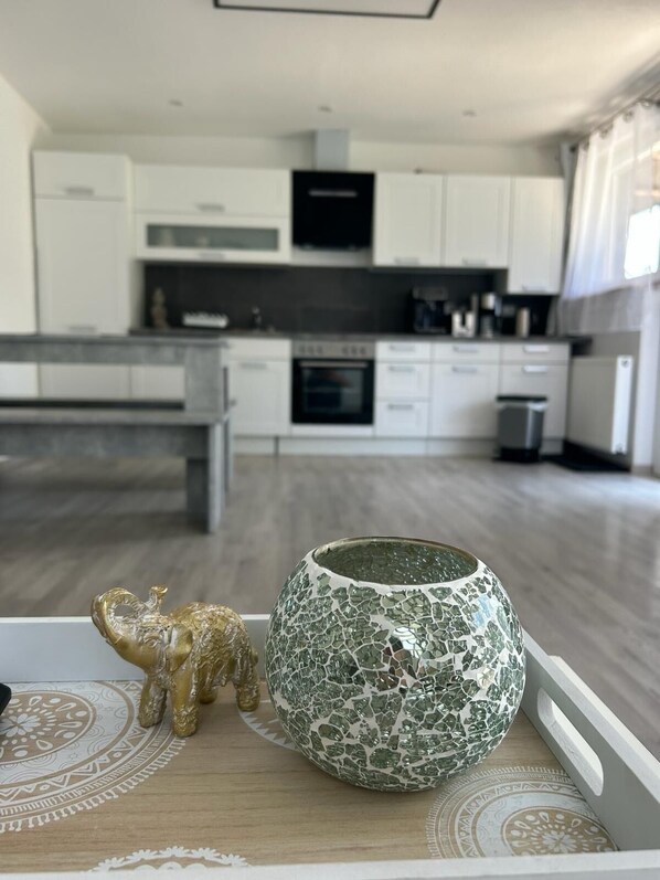 雪櫃、焗爐、爐具、洗碗機