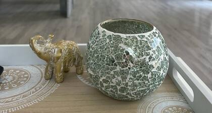 Modern Relax Oase im Erdgeschoss mit Terrasse