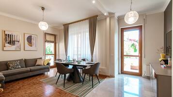 Apartment | Living area