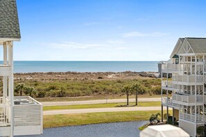 Property grounds - NEW LISTING-UPDATES!-4br 4ba-DOG FRIENDLY-towels,linens,pool club. (Ocean Isle Beach)
