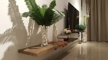 Deluxe Villa | Living area