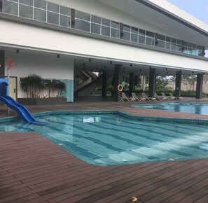 Outdoor pool - Fun Villa 16-22px Pool BBQ Netflix KTV (Bandar Penawar)
