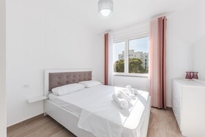 2 bedrooms, soundproofing, iron/ironing board, free WiFi