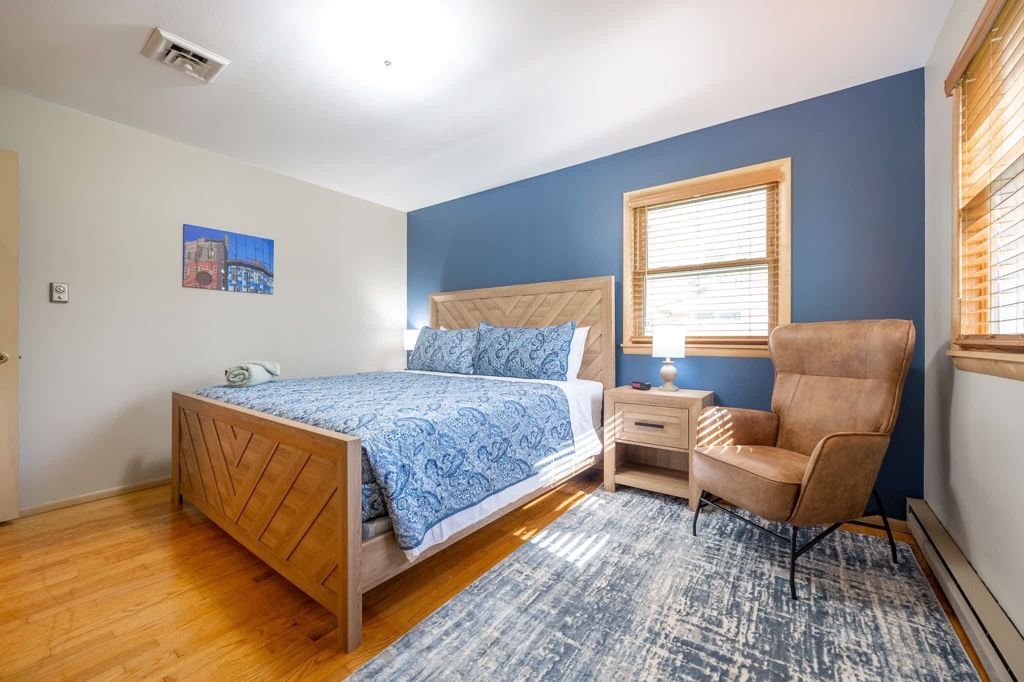 3 Schlafzimmer, Schreibtisch, Bügeleisen/Bügelbrett, WLAN