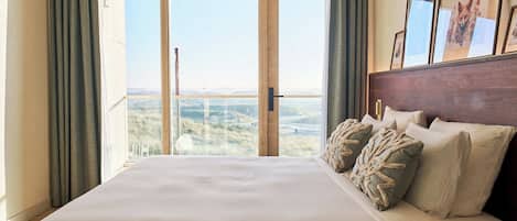 Superior tweepersoonskamer | Luxe beddengoed, een gratis minibar, geluiddichte muren, gratis wifi