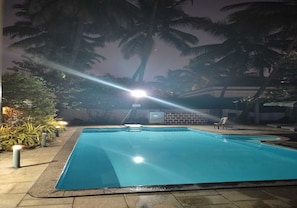 Lydisolert og wi-fi (inkludert)