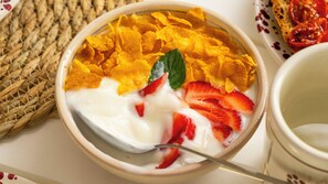 Petit déjeuner préparé à la commande compris tous les jours