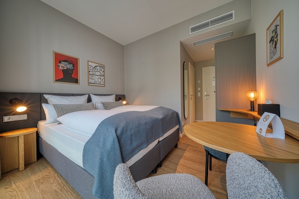 Standard Double Room | Hypo-allergenic bedding, in-room safe, desk, blackout drapes - INA Boutique Hannover-Linden - Digital Access (Hannover)