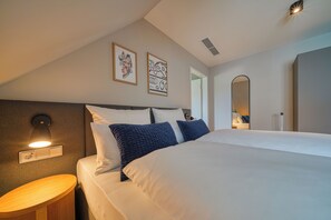 Superior Studio | Hypo-allergenic bedding, in-room safe, desk, blackout drapes