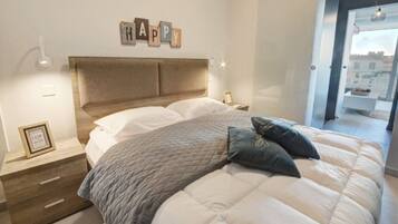 Desk, iron/ironing board, travel crib, WiFi