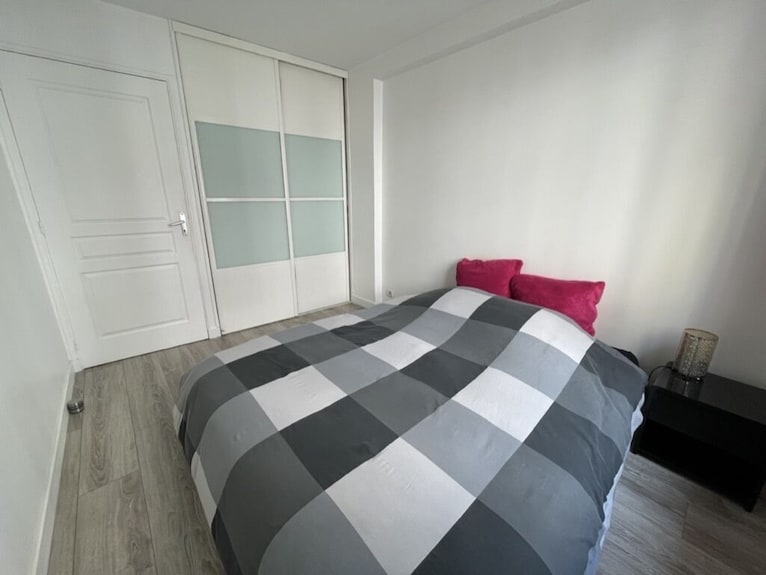 Appartement Avec Terrasse Proche De Paris Et La Défense - Puteaux