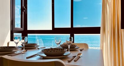 Click&Guest - Bright Sun House with Sea Views