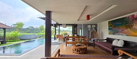 Kawasan tempat duduk lobi