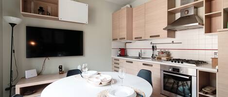 1 chambre, fer et planche à repasser, Wi-Fi gratuit