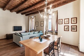 Apartment | Living area - First (Como)
