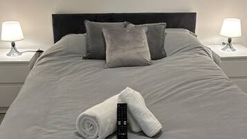 Rumah | 2 kamar tidur, Wi-Fi gratis, dan seprai linen