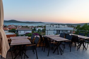 Terrace/patio - Qara Otel (Ayvalik)