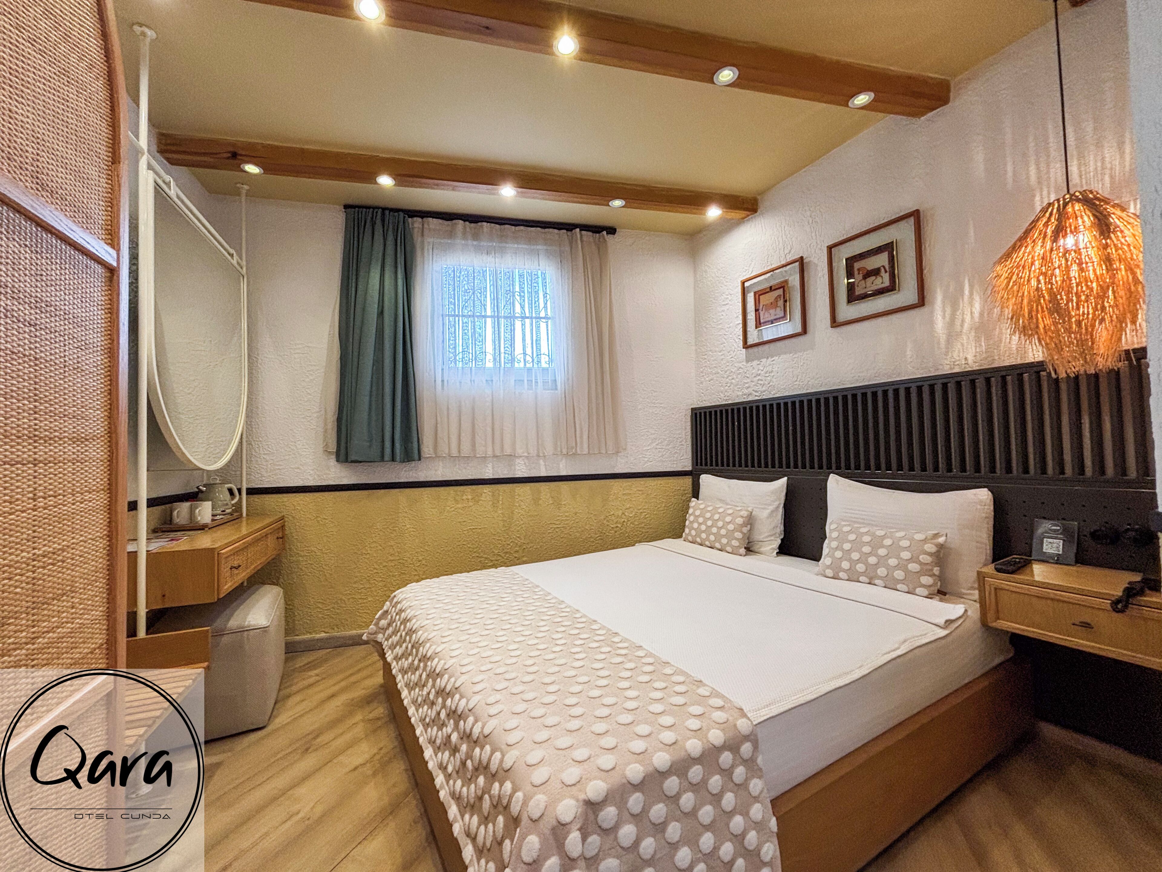 Double Economic Room, Basement, With Window | WiFi (free), bed sheets