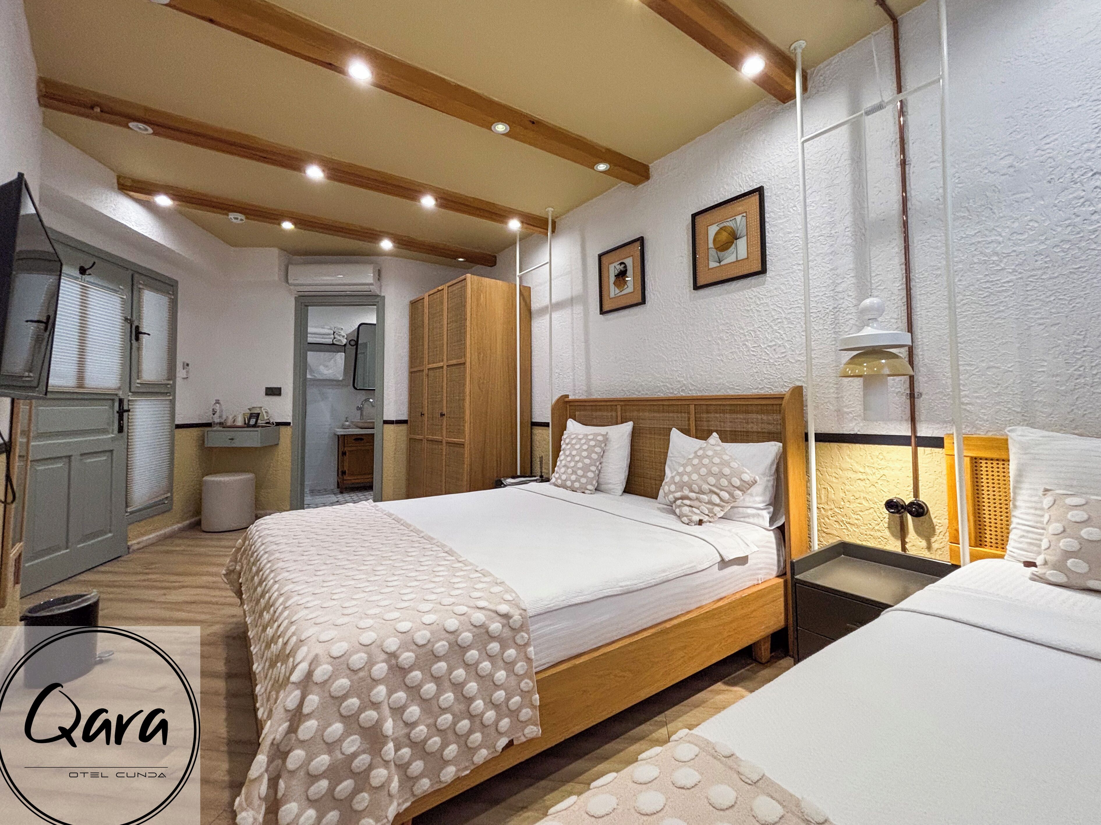 3 Person Economy Room, Basement, With Window | WiFi (free), bed sheets