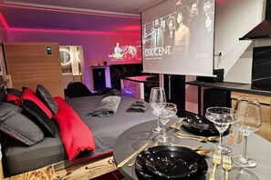 1 bedroom, free WiFi, bed sheets - Magnifique Suite Spa Luxembourg (Differdange)