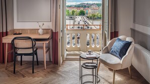 Luksusleilighet | Skrivebord, lydisolert, wi-fi (inkludert) og sengetøy