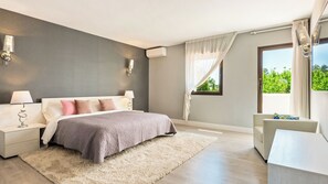 Villa, 4 Bedrooms, Private Pool | In-room safe, desk, laptop workspace, blackout drapes - Villa Marina (Marbella)