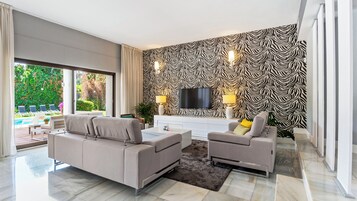 Villa, 4 Bedrooms, Private Pool | Living area