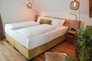 Bureau, fer et planche à repasser, Wi-Fi gratuit, draps fournis