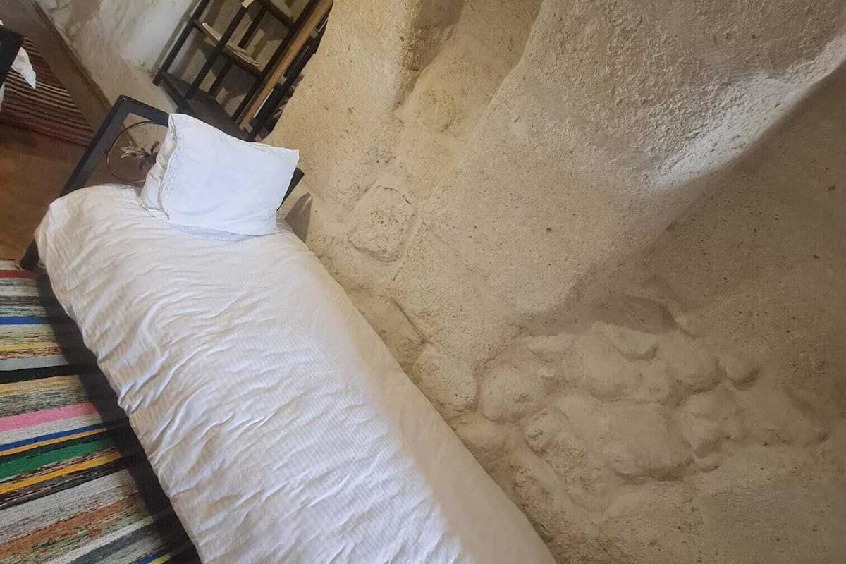 Economy Shared Dormitory, Women only | 1 bedroom, Egyptian cotton sheets, premium bedding, down comforters