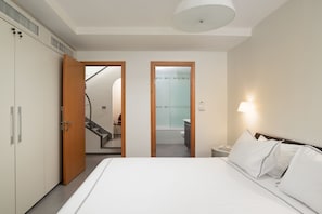 Apartment, 3 Bedrooms, Terrace