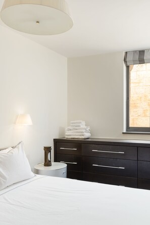 Iron/ironing board, free WiFi - Luxury Duplex with Rooftop by FeelHome (Jerusalem)